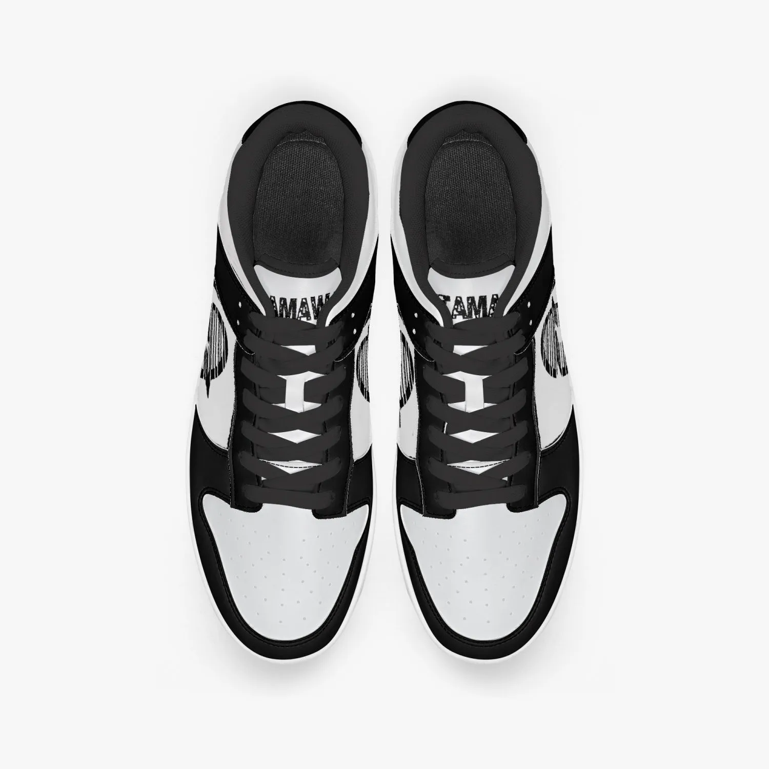 Dunk Stylish Low-Top Leather Sneakers / Black & White