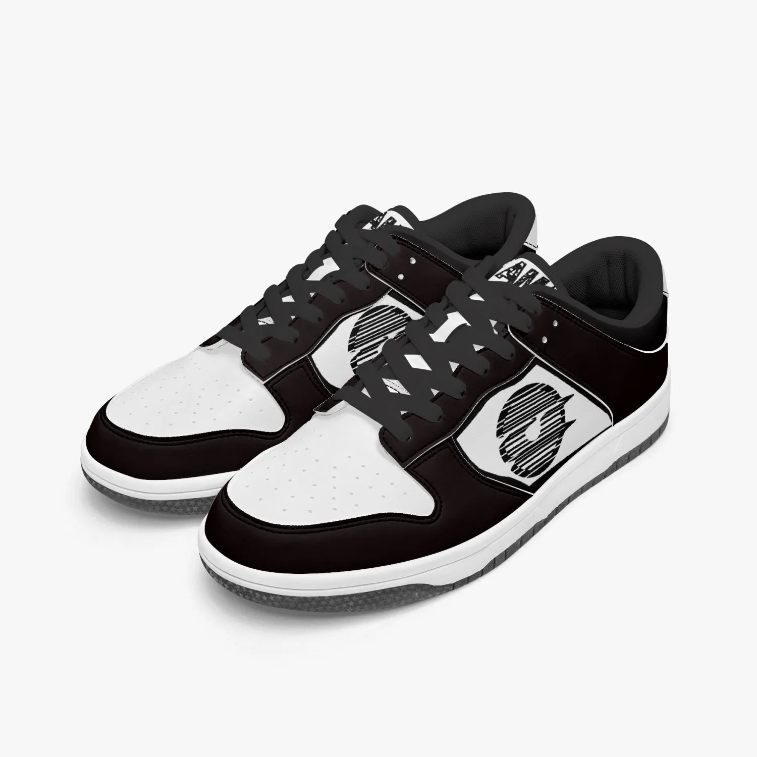 Dunk Stylish Low-Top Leather Sneakers Black