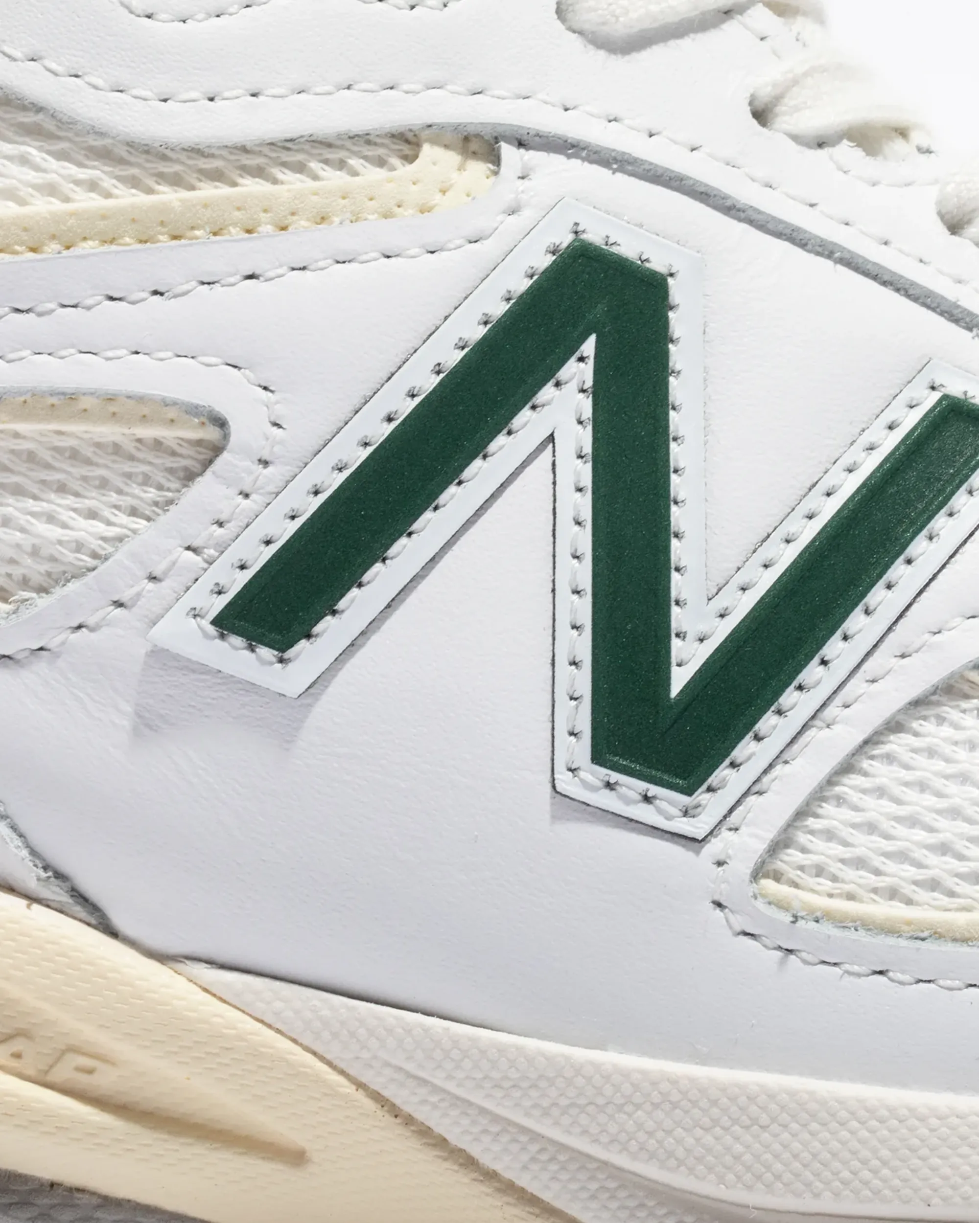 Made in USA 990v4 - Green / White / White