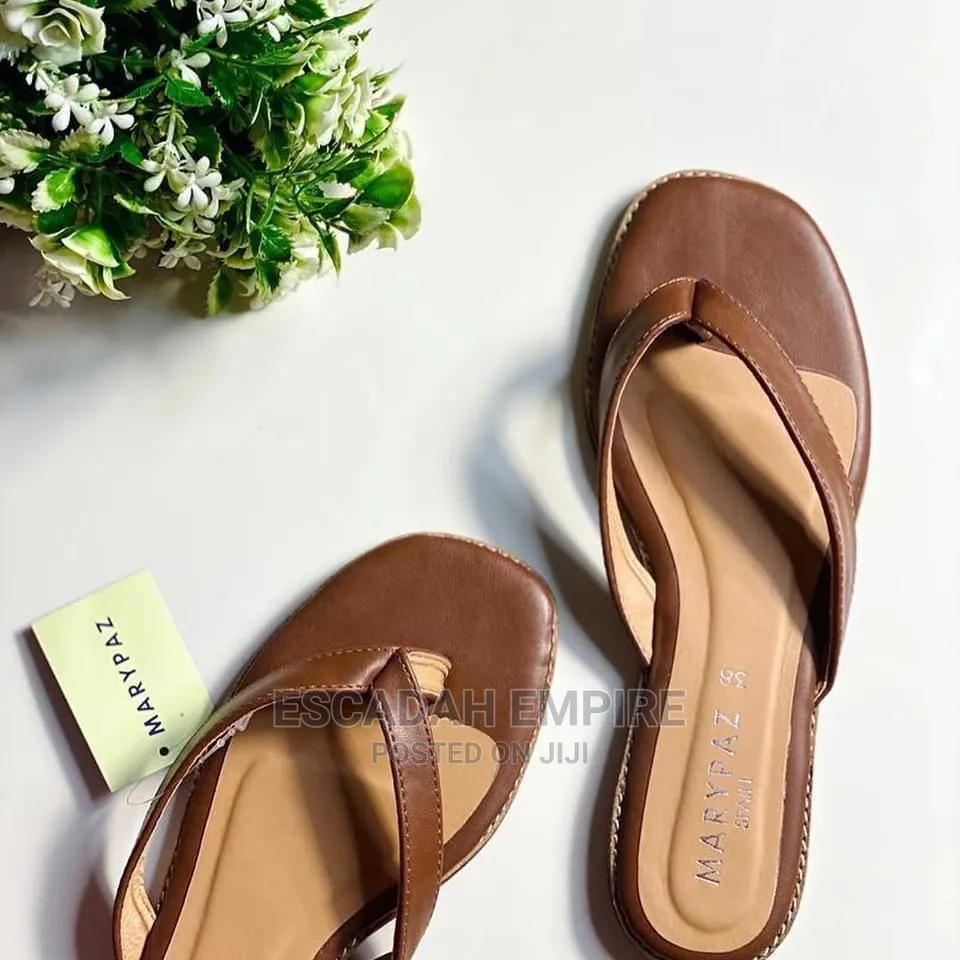 M.Paz Exquisite Designed Leather Slipper-Brown