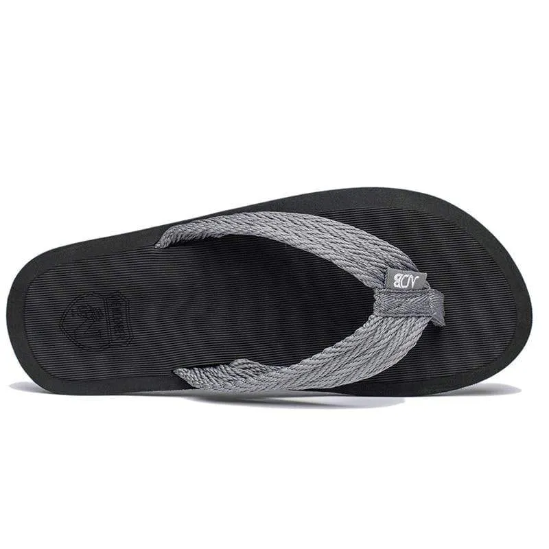 NIDENGBAO Black Flip Flops