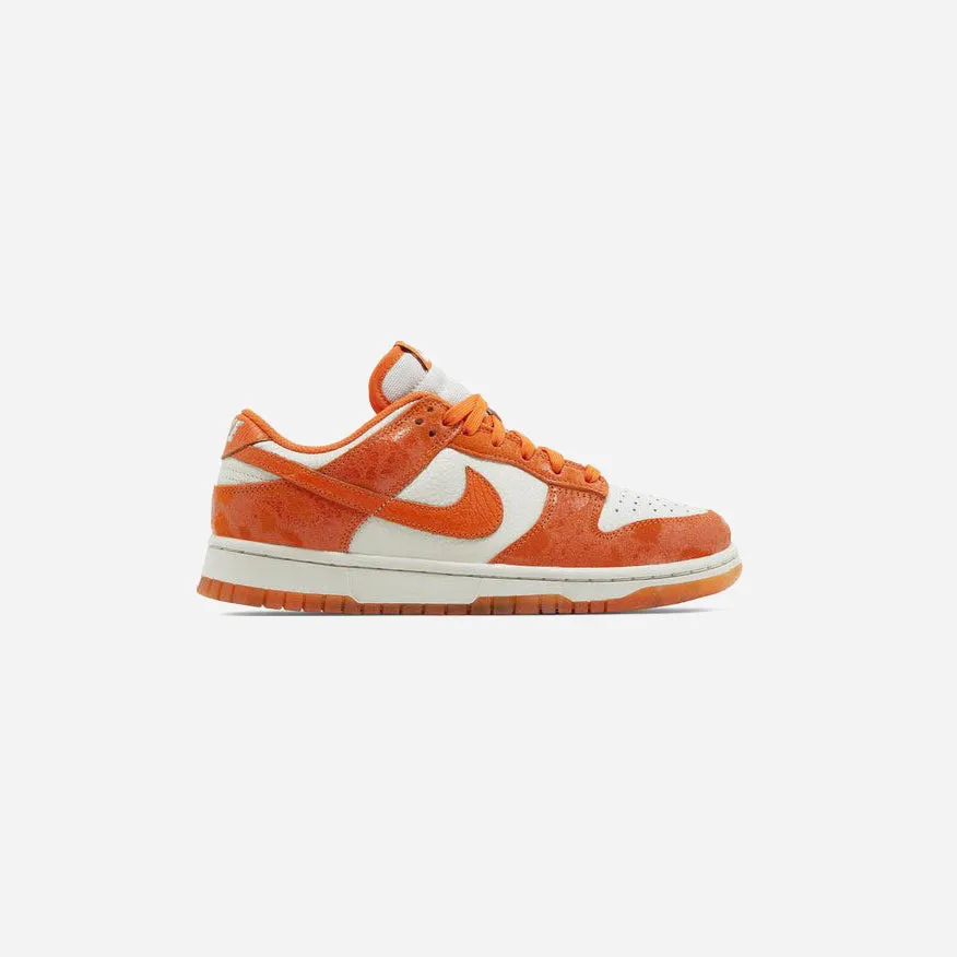 Nike Dunk Low Cracked Orange