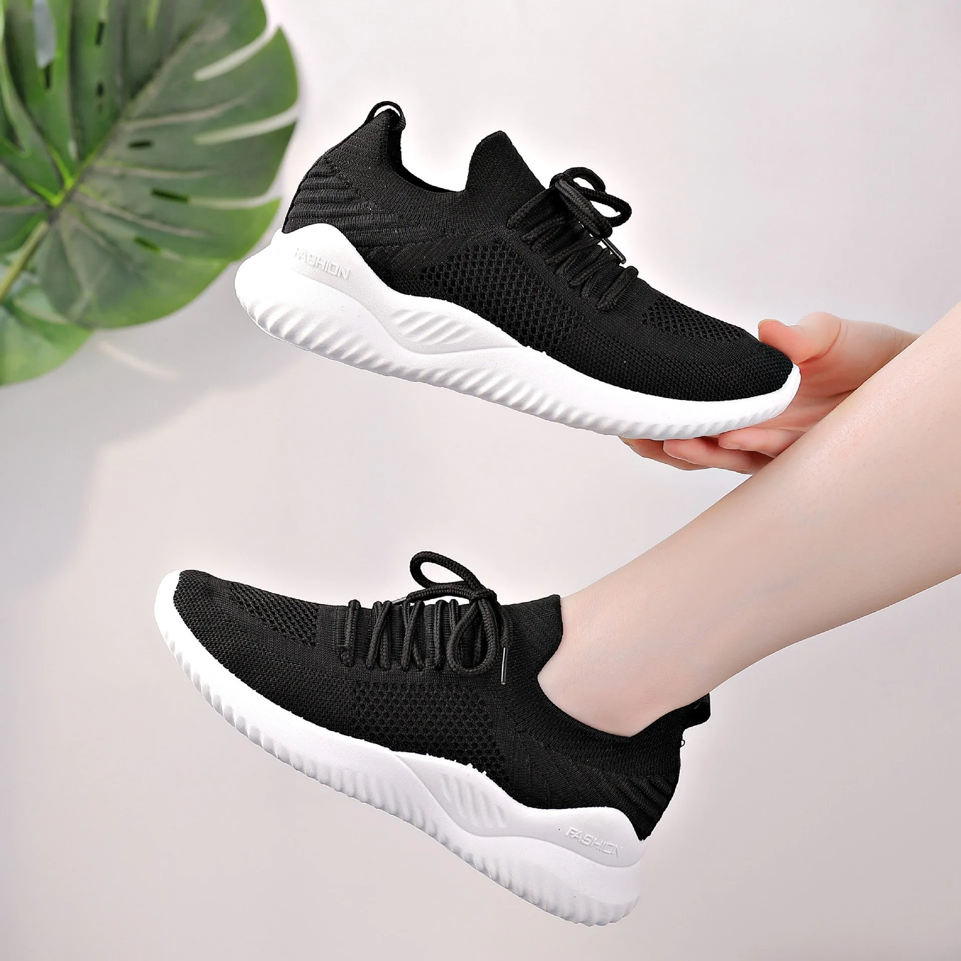 SH222 - Lightweight casual women's shoes