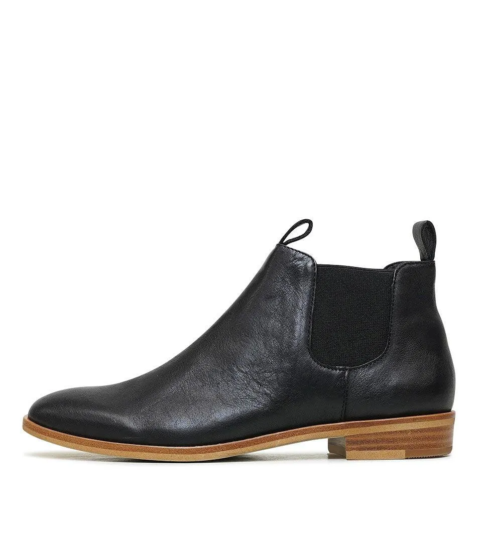 Wander Black/ Natural Heel Leather Chelsea Boots